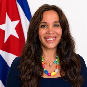 Lesly "Avana" López Torres